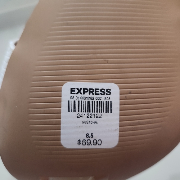 Express Women's White Heeled Sandals - Picture 4 of 6